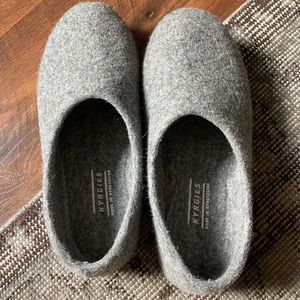 Barely worn Kyrgies handmade wool slippers